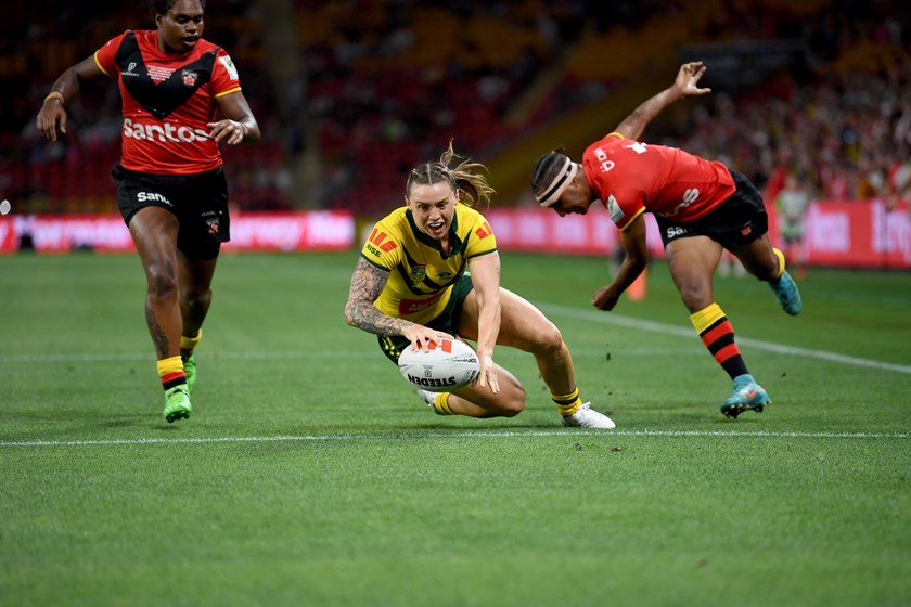 Julia Robinson crossed for a record six tries in Friday's victory over Papua New Guinea.