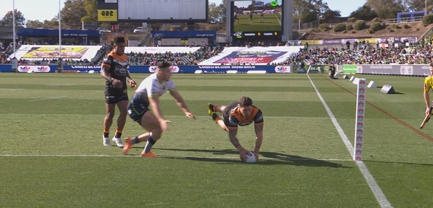 Watene-Zelezniak gives Wests Tigers an early lead