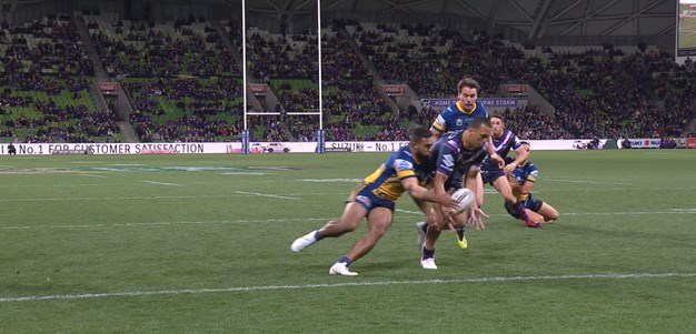 Chambers scores Melbourne's first try