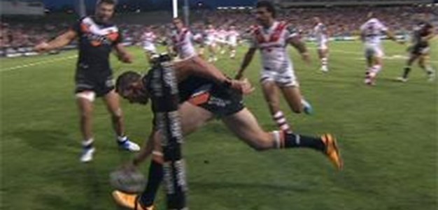 Rd 2 Magic Moment: Wests Tigers v Dragons