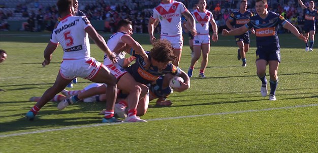 Peachey breaks the line and flicks it out to Proctor