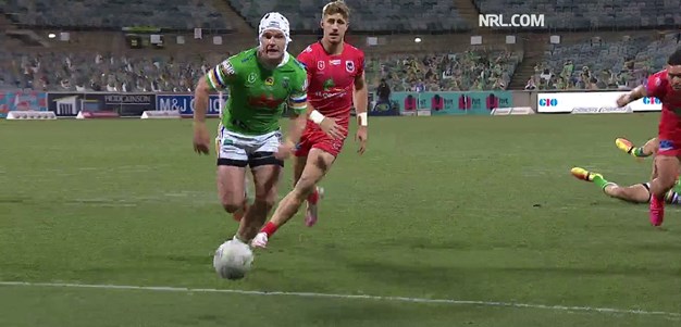 Croker wins the race to a Wighton kick