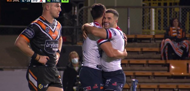 Manu locks in the win for the Roosters