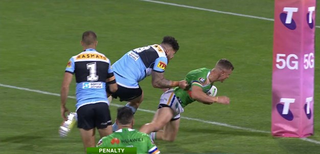 Wighton awarded try as Graham appears to call for a captain's challenge