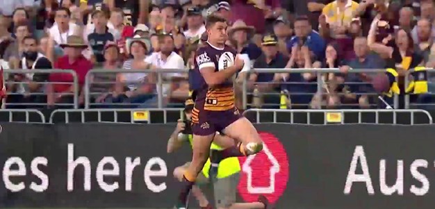 Broncos strike from long range through Oates