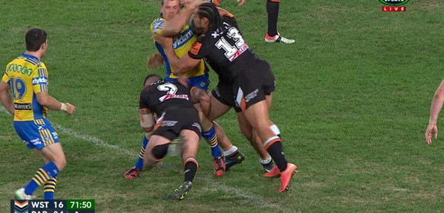 Rd 17: TRY Semi Radradra (72nd min)