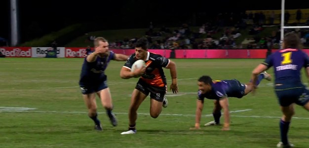 Talau gets the first Wests Tigers' try