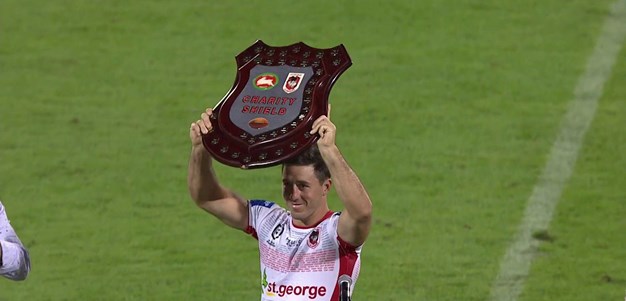 Ben Hunt lifts Charity Shield for the Dragons