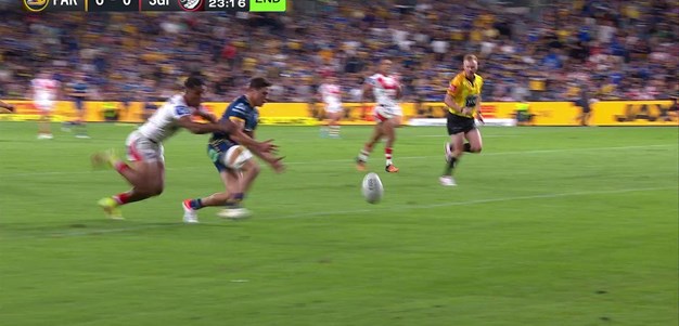 Moses magic stuns the Dragons