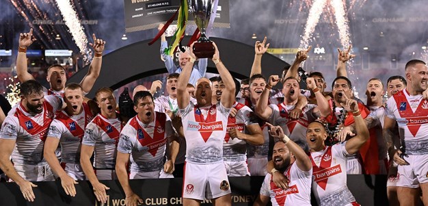 The Saints lift the World Club Challenge trophy