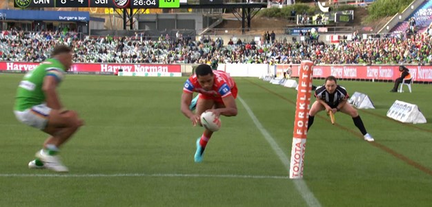 Tyrell Sloan sends Mat Feagai over