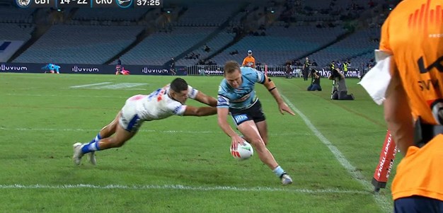 Moylan grabs a try