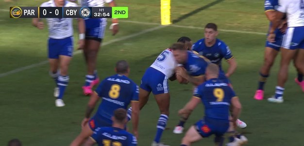 Addo-Carr injures his shoulder