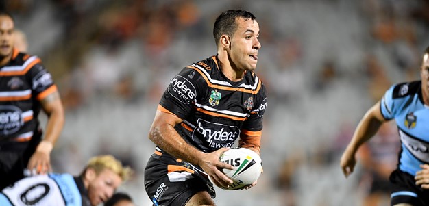 Tiger Thompson trumps Lolohea for fullback spot