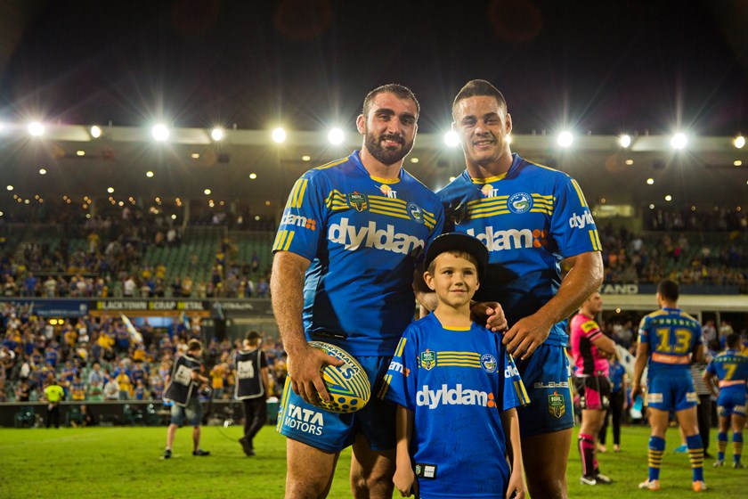 Tim Mannah and Jarryd Hayne with Tuff Timmy.