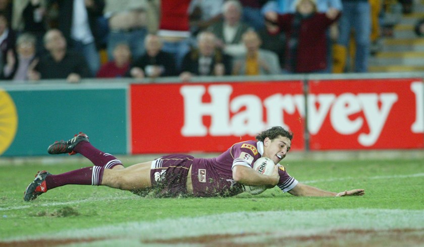 Billy Slater crosses for his famous 2004 Origin try.