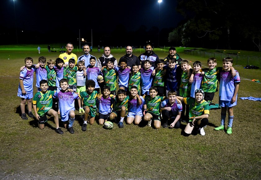 Danny Abdallah with players and coaches from Carlingford Cougars and Dundas Shamrocks U10s ahead of the I 4Give Cup